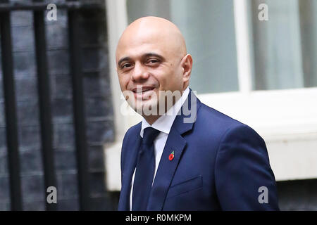 November 6, 2018 - London, Vereinigtes Königreich - Sajid Javid, Home Secretary gesehen in Downing Street für die wöchentliche Kabinett anreisen, Treffen. (Bild: © Dinendra Haria/SOPA Bilder über ZUMA Draht) Stockfoto