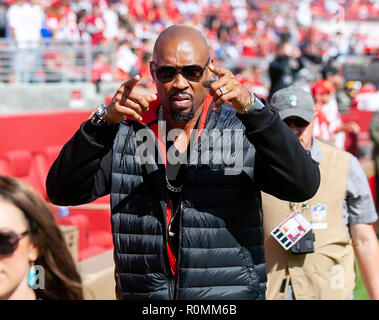 Oktober 21, 2018: Sänger Montell Jordan an der Seitenlinie vor der NFL Football Spiel zwischen den Los Angeles Rams und den San Francisco 49ers bei Levi's Stadion in Santa Clara, CA. Die Rams besiegten die 49ers 39-10. Damon Tarver/Cal Sport Media Stockfoto