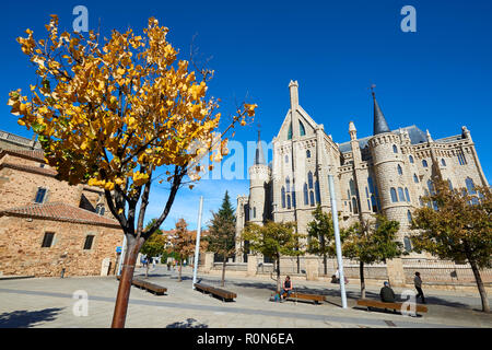 Palacio Episcopal von Eduardo de Castro Square, von Gaudi, Astorga, León Provinz. Castilla y León, Spanien, Europa Stockfoto