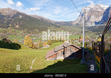 Blick auf Wetterhorn massiv aus Richtung Grindelwald, Jungfrau Region, Schweiz Stockfoto