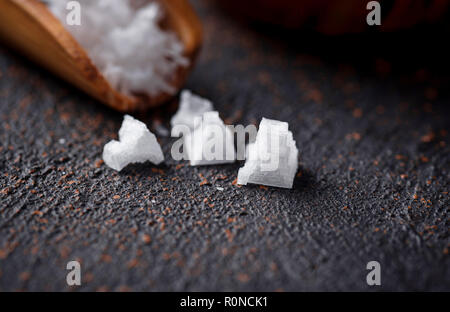 Pyramide Flocken von Meersalz. Stockfoto