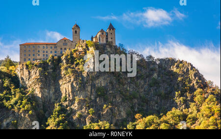 Kloster Säben, Klausen, Klausen, Eisacktal, Bozen, Südtirol, Italien. Säben ist die geistige Wiege der gesamten Region Tirol und Stockfoto