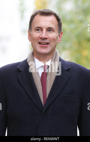 Jeremy Hunt, Außenminister gesehen in Downing Street für die wöchentliche Kabinett anreisen, Treffen. Stockfoto