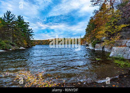 Herbst auf dem Lake Minnewaska State Park, New York Stockfoto