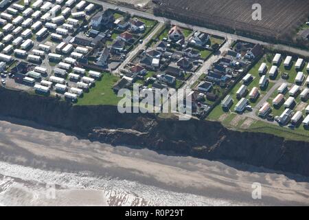 Die Erosion der Küsten durch Westholme Avenue, Hornsea, East Riding von Yorkshire, 2014. Schöpfer: Historisches England Fotograf. Stockfoto