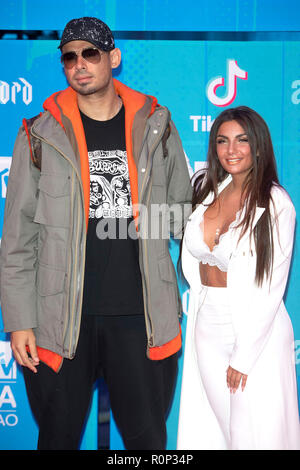 Afrojack und Elettra Lamborghini die Teilnahme an der MTV European Music Awards 2018 an der Bizkaia Arena am 4. November 2018 in Bilbao, Spanien. Stockfoto