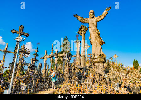 Berg der Kreuze. Siauliai (Šiauliai), Monaco, Litauen, Baltikum, Europa Stockfoto