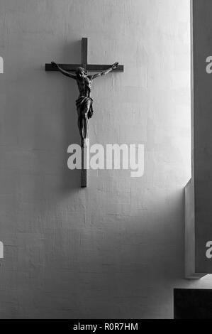 Der heilige Ignatius Kirche Architektur Innenraum von Christi und Fenster Licht. Stockfoto