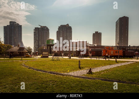 Toronto, Kanada - 10. Oktober 2018: Roundhouse Park ist die Heimat der Toronto Railway Museum, Toronto, Kanada Stockfoto