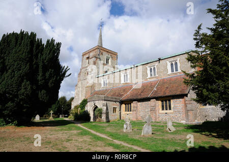 St Leonard's Kirche, Flamstead, Hertfordshire, wurde im späten 19. Jahrhundert restauriert und bewahrt die Eigenschaften von den Normannen zu Georgische Zeit Stockfoto