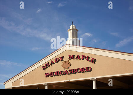 Vor dem Eingang zu den schattigen Ahorn smorgasbord in Lancaster County, Pennsylvania, USA Stockfoto