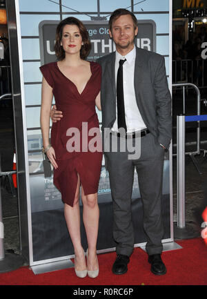 Jimmi Simpson; Melanie Lynskey 37 - oben in der Luft Premiere auf dem Westwood Village Theater in Los Angeles. - Jimmi Simpson; Melan Stockfoto