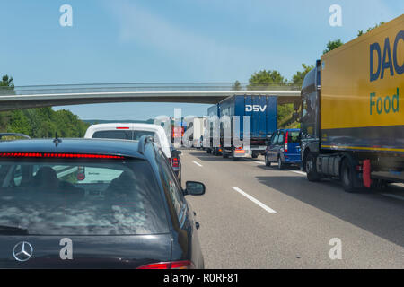 Rescue Lane, Stau auf der Autobahn, Bayern, Deutschland Stockfoto