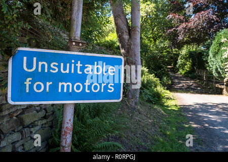 Ungeeignet für Motoren Schild, Derbyshire, Peak District, England, Großbritannien Stockfoto