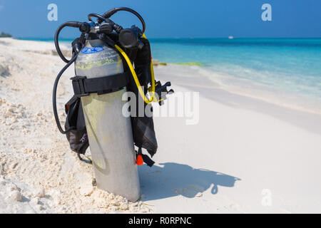 Scuba Diving gear am Strand. Stockfoto