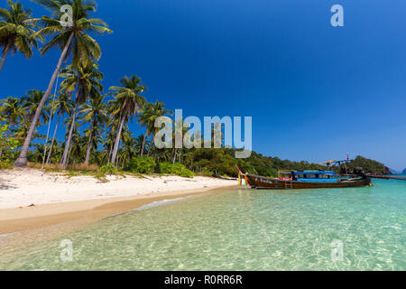 Tropical Beach in der Nähe der Koh Ngai in Thailand Stockfoto