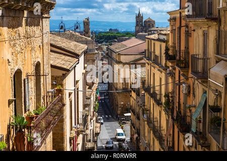 Caltagirone, Italien - 22 September, 2018: die Treppe von Santa Maria del Monte. Caltagirone, Sizilien, Italien. Stockfoto