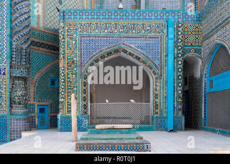 Architektur Der Schrein von Hazrat Ali, auch genannt die Blaue Moschee, Mazar-e-Sharif, Afghanistan Stockfoto