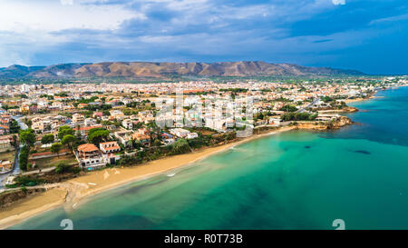 Luftaufnahme. Avola, Provinz von Syrakus, Sizilien, Italien Stockfoto