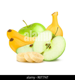 Isolierte Früchte. Grüne Äpfel und Bananen auf weißem Hintergrund. Stockfoto