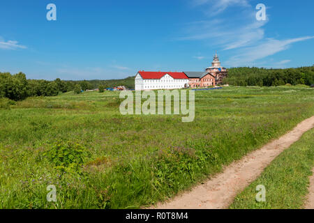 Heilige Dreifaltigkeit Anzersky Kloster Der solowki Kloster auf einer Insel Anzer (Russland, Oblast Archangelsk, solowki) Stockfoto