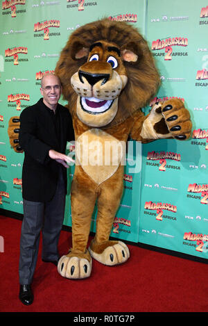 Jeffey Katzenberg und Alex der Löwe die Premiere von Madagaskar: 2 Afrika an der Staatlichen Theater entkommen. Sydney, Australien. 17.11.08. Stockfoto