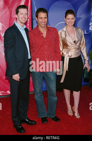 Sean Hayes, Eric McCormack und Debra Messing (Will & Grace) Ankunft in der NBC-All-Star-Party für das neue Herbst 2004 bei der Allgemeinen viel in Lo Stockfoto