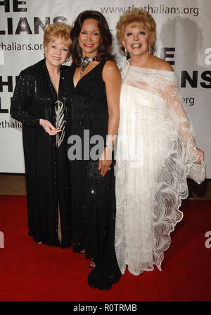 Debbie Reynolds, Freda Payne und Ruta Lee - 53th Thalians Galaball im Beverly Hilton in Los Angeles - ReynoldsDebbie PaneFred Stockfoto