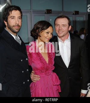 David Schwimmer, Thandie Newton, Simon Pegg@Run Fat Boy, Run Premiere Arclight Theater in Los Angeles. Drei Viertel - Stockfoto
