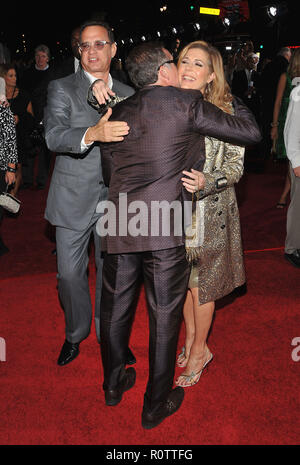 Robin Williams, mit John Travolta und Kelly Preston (Kontrolle der Bauch! ) - Alte Hunde Premiere am El Capitan Theatre in Los Angeles. Stockfoto