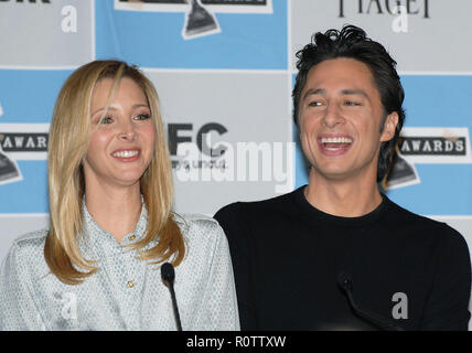 Lisa Kudrow und Zach Braff bei der Bekanntgabe der 2008 Film Independent Spirit Awards im Sofitel Hotel in Los Angeles nominiert. - 0 Stockfoto