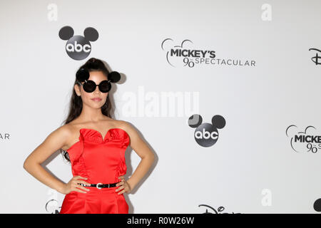 Mickey's 90th Spektakuläre Taping im Shrine Auditorium am 6. Oktober 2018 in Los Angeles, CA Mit: Jenna Ortega Wo: Los Angeles, Kalifornien, Vereinigte Staaten, wenn: 06 Okt 2018 Credit: Nicky Nelson/WENN.com Stockfoto