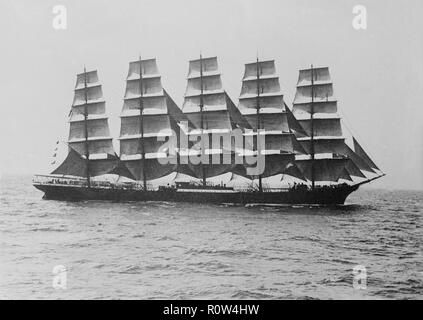 Die fünf Dreimaster windjammer Frachtschiff "Preussen" unter Segel. Schöpfer: Kirk & Söhne von Cowes. Stockfoto