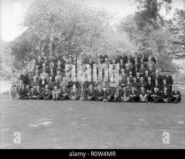 Gruppenporträt, c 1935. Schöpfer: Kirk & Söhne von Cowes. Stockfoto