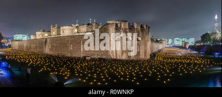 Der Turm erinnert sich: Über die Vertiefung Schatten Stockfoto