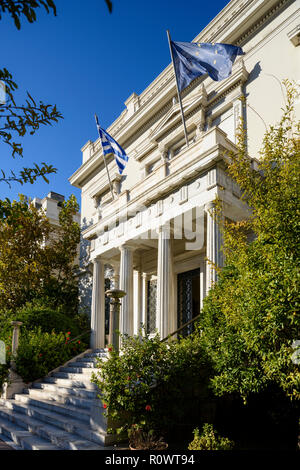 Athen. Griechenland. Außenansicht der Haupteingang des Benaki Museum der griechischen Kultur, 1 Koumbari Straße. Stockfoto