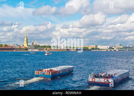 Newa, vor der Peter und Paul Festung, Sankt Petersburg, Russland Stockfoto