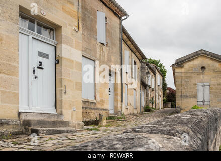 Straße in St Emilion, Gironde, Nouvelle-Aquitaine, Frankreich Stockfoto