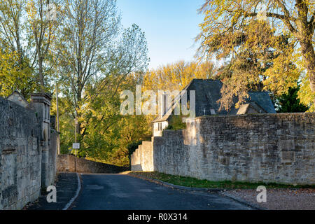 Wade Lane im Herbst Licht bei Sonnenaufgang. Chipping Campden, Gloucestershire, Cotswolds, England Stockfoto