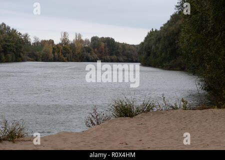 Fluss Tisza in Ungarn Stockfoto