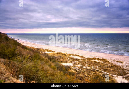 Panorama der Klippe an der Ostsee in Ahrenshoop, Mecklenburg-Vorpommern. Stockfoto