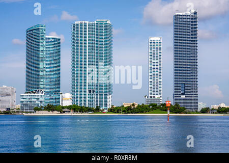 Miami Florida, Watson Island, Government Cut, Biscayne Bay, Biscayne Boulevard, Hochhaus-Wolkenkratzer Gebäude Wohnanlagen, Gebäude, Stockfoto