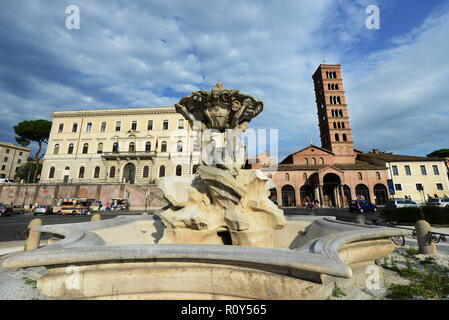 Springbrunnen von Tritons in Rom, Italien. Stockfoto