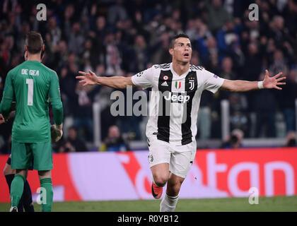 Rom, Italien. 7 Nov, 2018. Juventus ist Cristiano Ronaldo feiert zählen während der UEFA Champions League Gruppe H Übereinstimmung zwischen Juventus Turin und Manchester United in Turin, Italien, November 7, 2018. Juventus Turin verlor 1-2. Credit: Alberto Lingria/Xinhua/Alamy leben Nachrichten Stockfoto