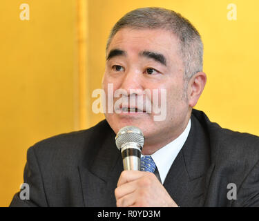 Tokio, Japan. 7 Nov, 2018. Tsuyoshi Hamada Boxen: Tsuyoshi Hamada, der Vertreter von teiken Promotions, spricht während einer Pressekonferenz der Welt Titelkämpfe, die am 30. Dezember an Ota-City Allgemeine Gymnasium am 7. November stattfinden wird, 2018 im Hotel Grand Palace in Tokio, Japan, zu verkünden. Credit: Hiroaki Yamaguchi/LBA/Alamy leben Nachrichten Stockfoto