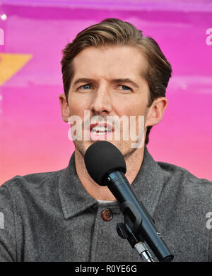 Tokio, Japan. 8. November 2018. Schauspieler Gwilym Lee nimmt an der Pressekonferenz zu 'Bohemian Rhapsody' an der Tokyo Midtown Innenhof in Tokio, Japan, am 8. November 2018. Quelle: Lba Co.Ltd./Alamy leben Nachrichten Stockfoto