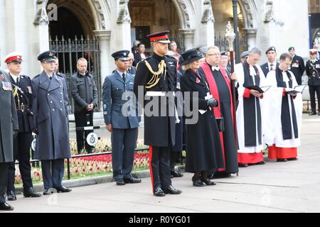 Westminster Abbey, London, UK. 8. November 2018. Bild lizenziert für i-Bilder Bildagentur. 08.11.2018. London, Vereinigtes Königreich. Prinz Harry, der Herzog von Sussex, in den Bereich der Erinnerung von Westminster Abbey in London. Es ist das 90. Jahr der Bereich der Erinnerung und den 100. Jahrestag des Endes des Ersten Weltkriegs. Bild von Stephen Lock/i-Bilder Credit: CORDON PRESSE/Alamy leben Nachrichten Stockfoto