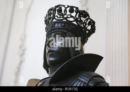 Ferdinand II. von Aragon, der Katholischen (1452-1516). Statue, 1530. Artist: Polhaimer und Magt. Grab von Maximilian I. in Innsbruck, Österreich. Stockfoto