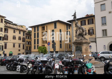 Das Denkmal von Piazza Mentana in Florenz, Italien, Europa Stockfoto