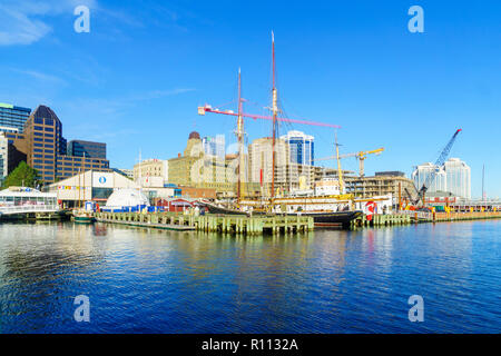 Halifax, Kanada - 23 September, 2018: Blick auf den Hafen und die Innenstadt, das bei Einheimischen und Besuchern, in Halifax, Nova Scotia, Kanada Stockfoto